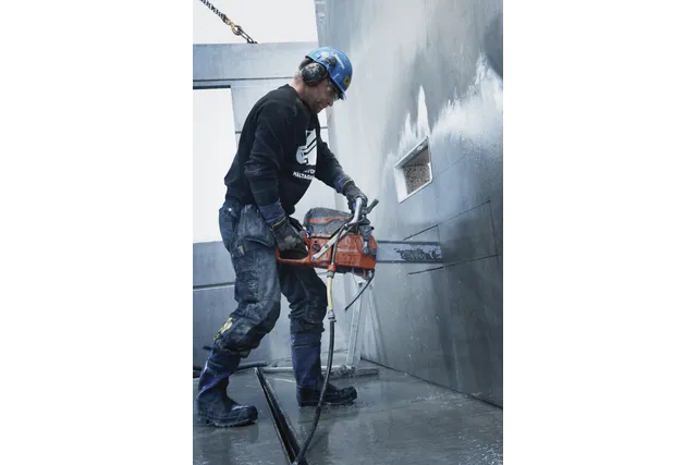 Husqvarna K 970 Chain (2-bolt)